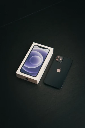 iPhone- Jak wyciągnąć z niego kartę SIM?