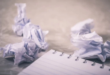 Optymalizacja zużycia papieru w biurze – jak tego dokonać?