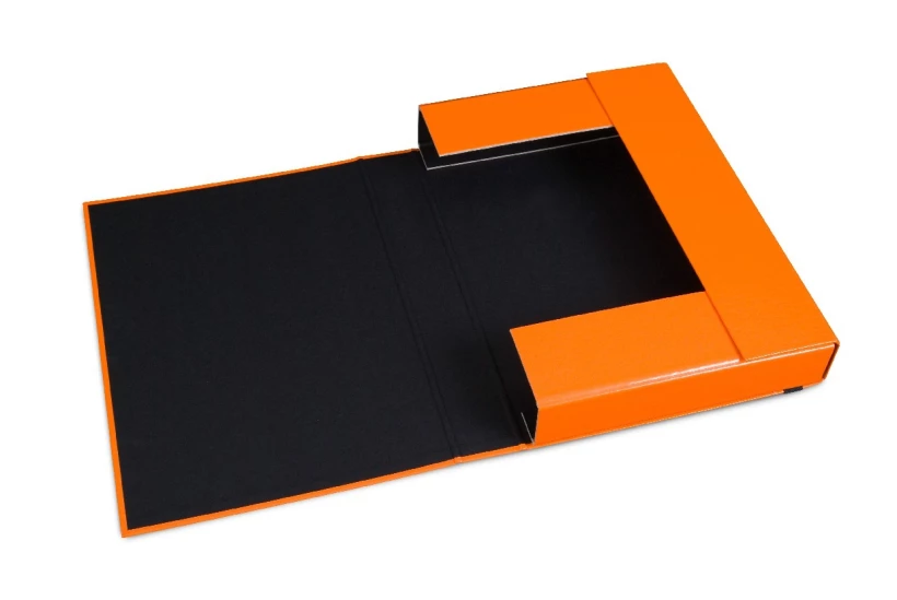 pomarańczowa teczka A4 o szerokości grzbietu 50mm