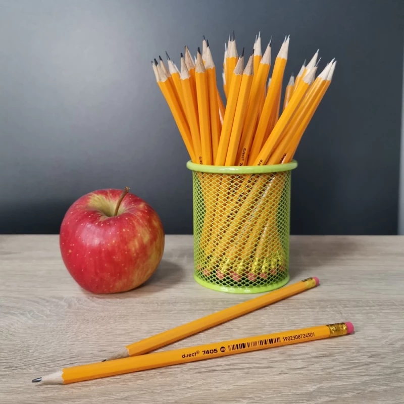 żółty ołówek drewniany