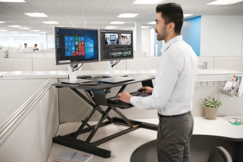 Stanowisko na biurko Kensington, SmartFit do pracy w pozycji stojącej lub siedzącej, czarny