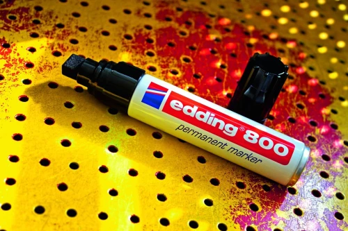 Marker permanentny edding 800, ścięta, 4-12mm, czerwony